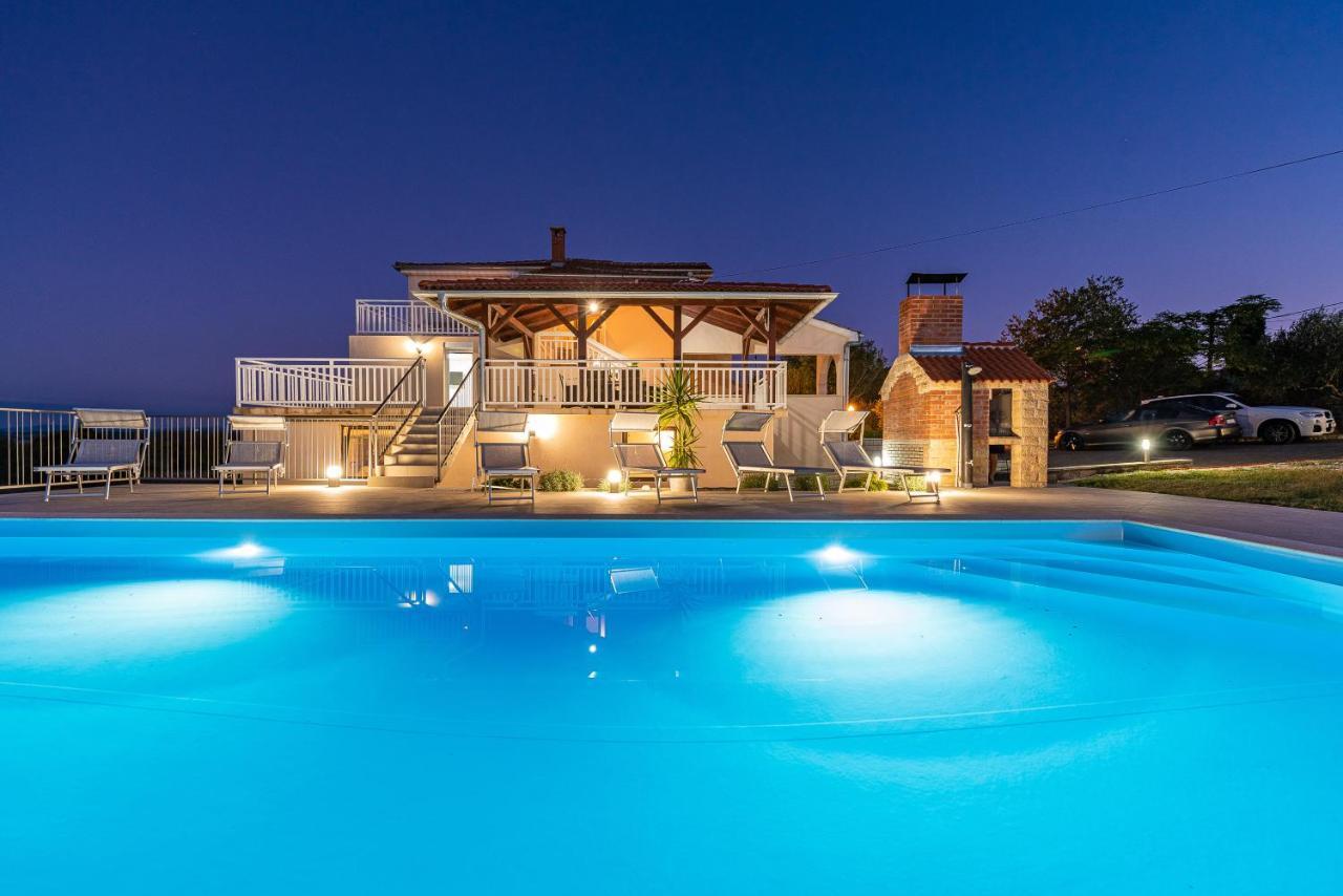 Vila Luna Apartments Zára Kültér fotó