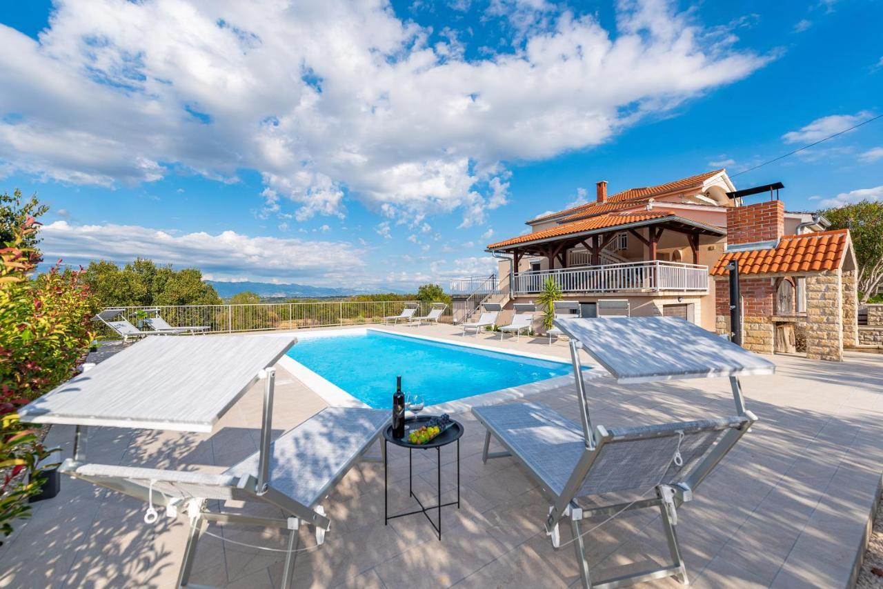 Vila Luna Apartments Zára Kültér fotó