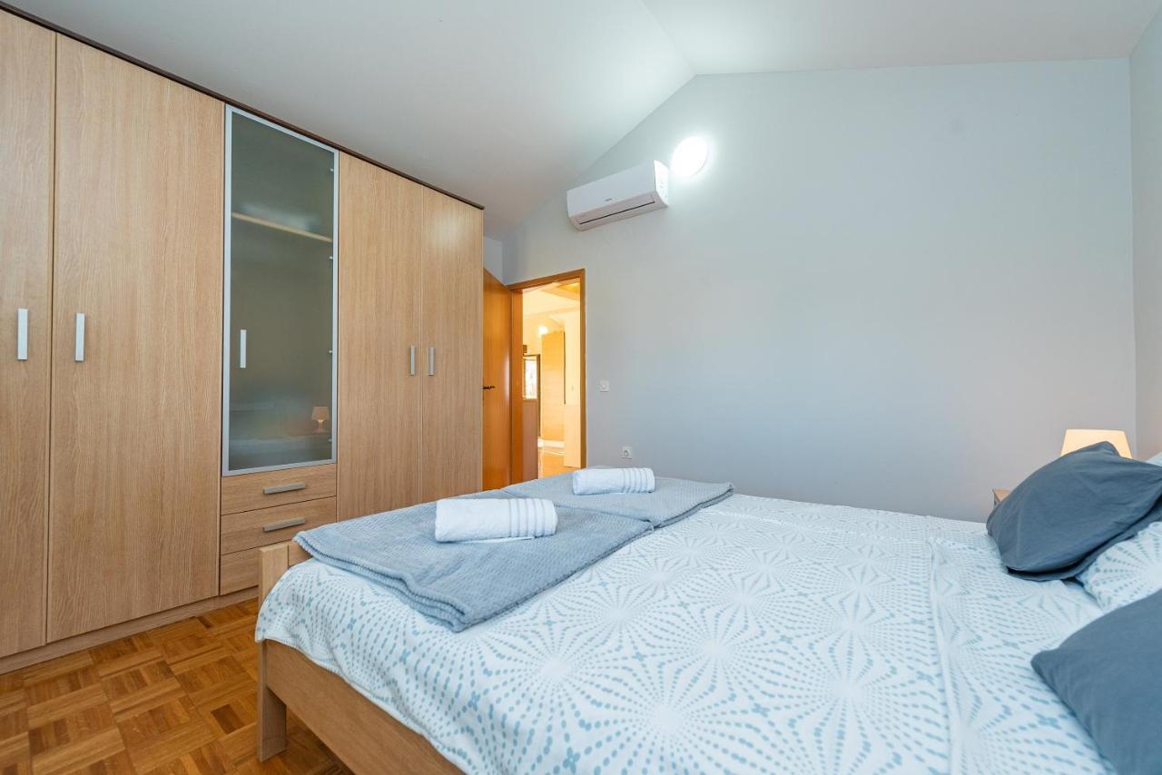 Vila Luna Apartments Zára Kültér fotó