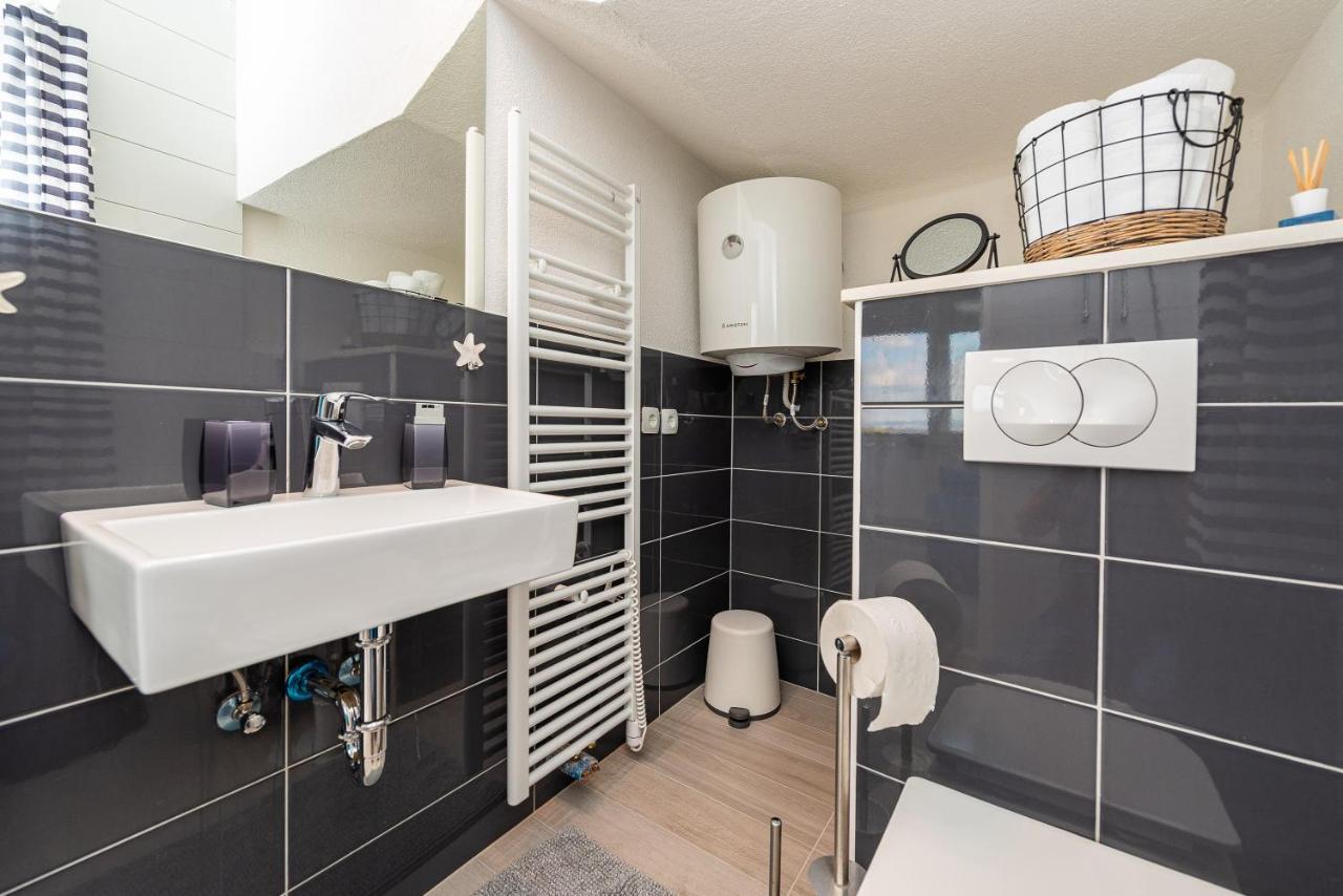 Vila Luna Apartments Zára Kültér fotó