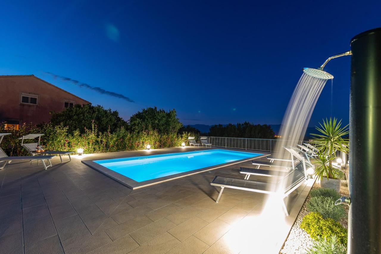 Vila Luna Apartments Zára Kültér fotó