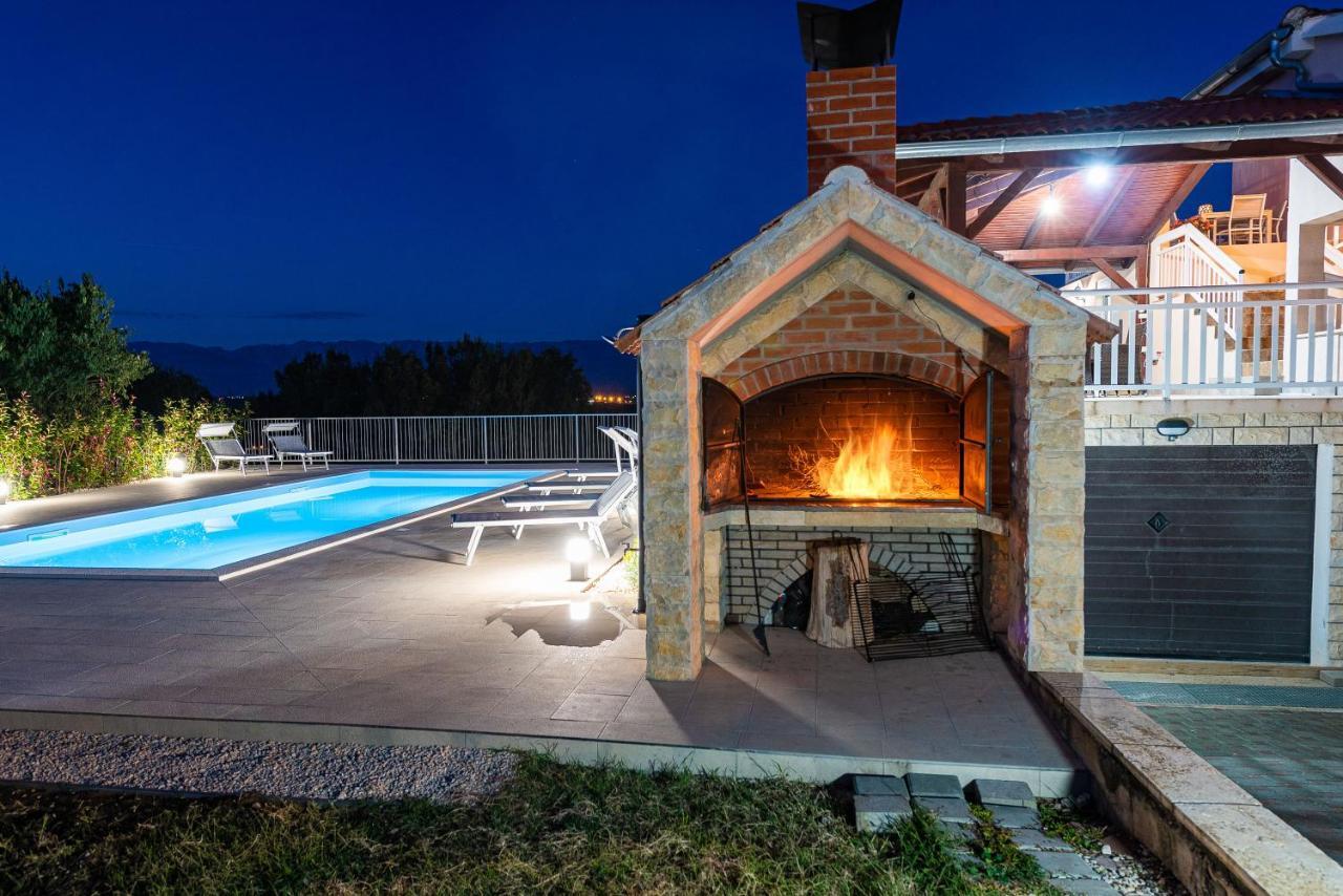 Vila Luna Apartments Zára Kültér fotó